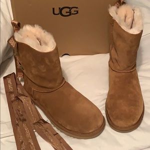 UGG boots with Bailey Bow and extra plain ribbons